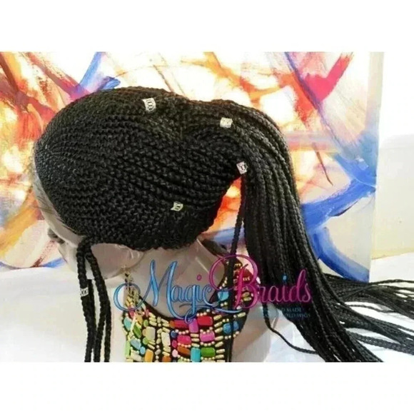 LILY - Picture 4 of 8